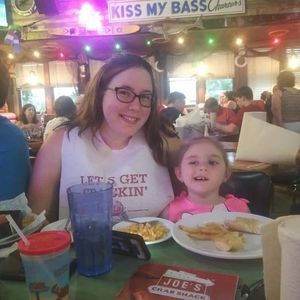 Meet your Posher, Alyssa